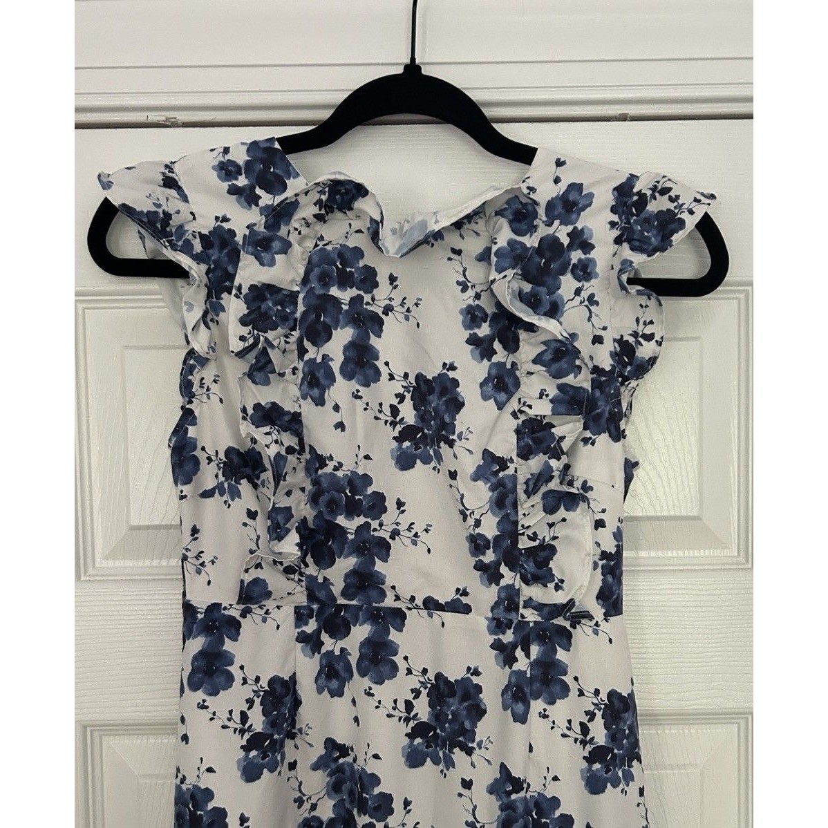 Anne Louise Boutique Women’s Size 6 Blue White Gardenia Floral Print Midi Dress — image 8 of 8